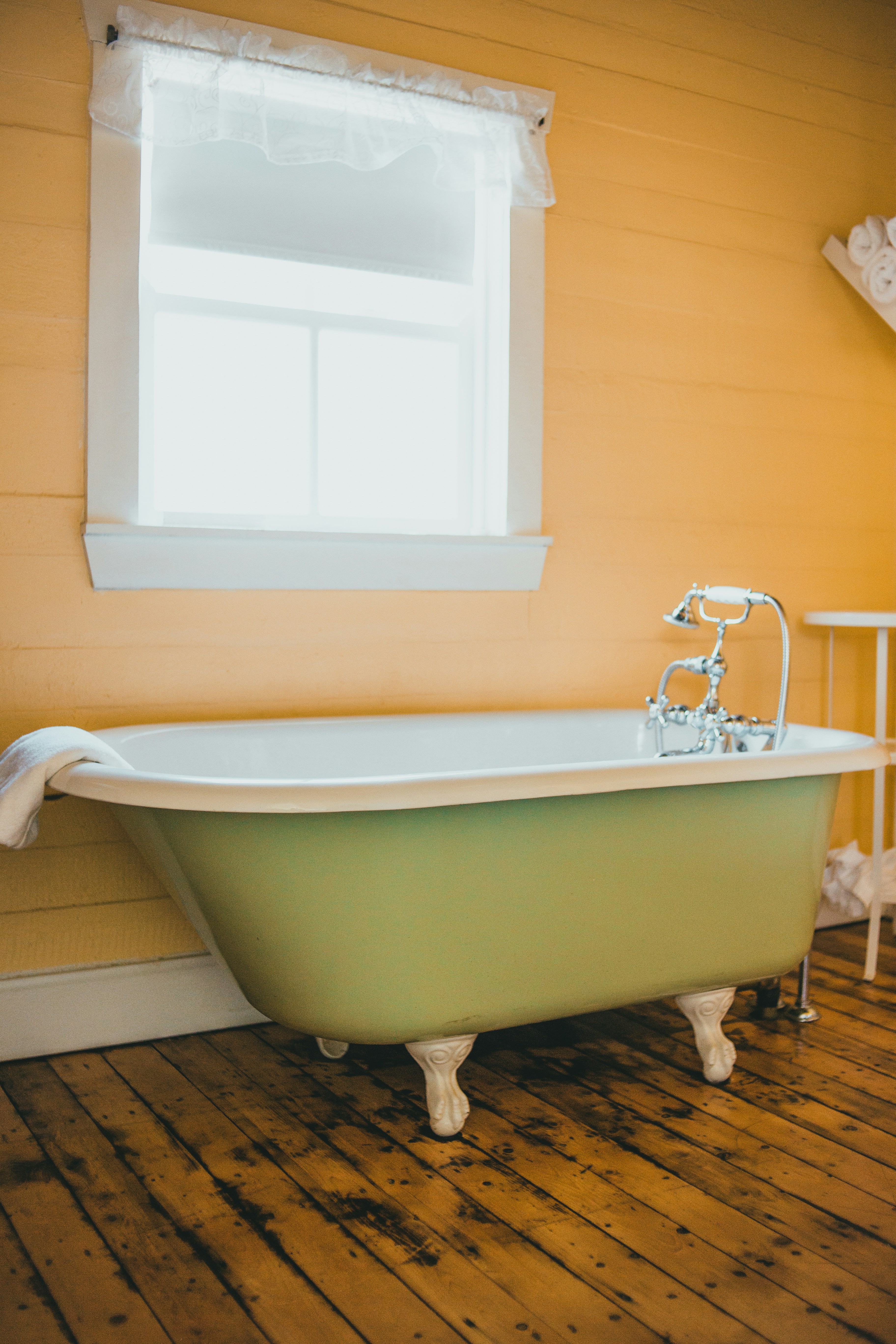 soaking tub faucet